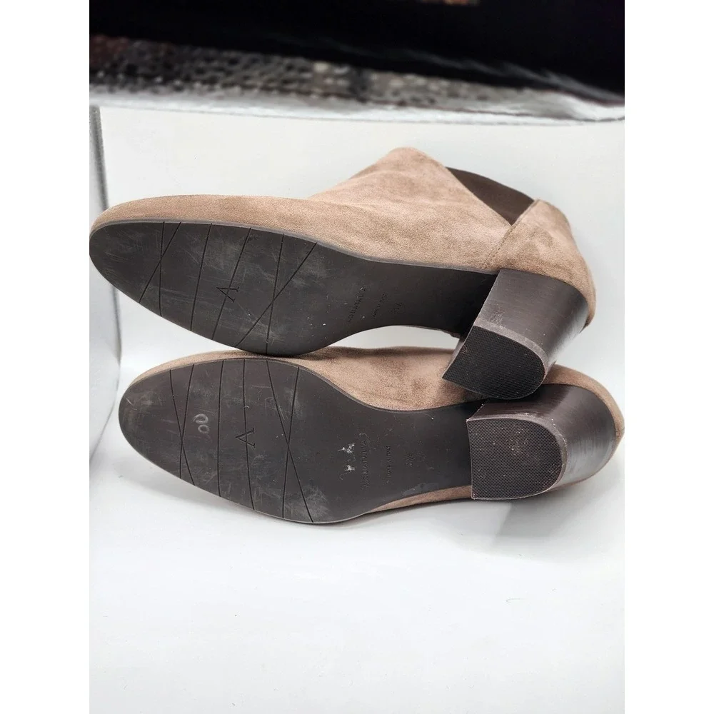 Aquatalia‎ Boots Womens Size 8.5 Fleurette Weatherproof Suede Made In Italy $375